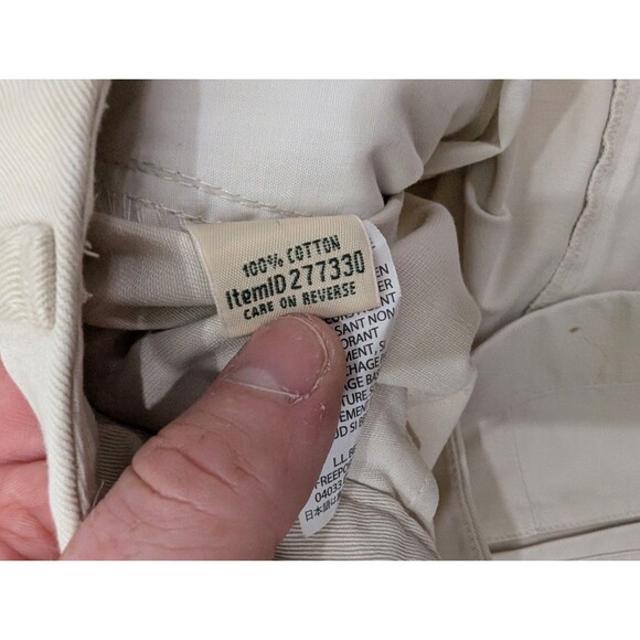 LL Bean Beige Ivory Khaki Classic Fit Straight Leg Pants Women’s Size 14 14P Pet - Picture 5 of 5
